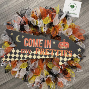 Come in my pretties Halloween Wreath