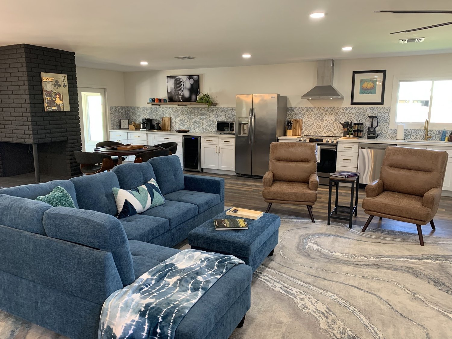 Discover the Art of Home Styling at Our “Secrets to Accessorizing Your Home” Class Benefitting the Armer Foundation for Kids